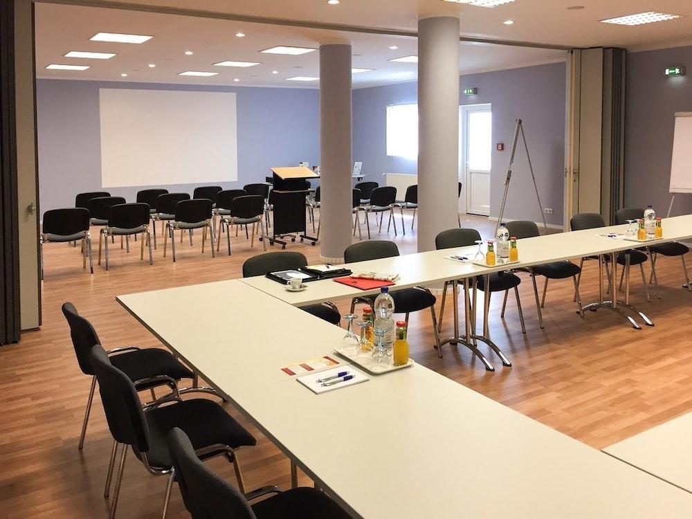 Kempe Komfort Plus Hotel 졸링겐 외부 사진