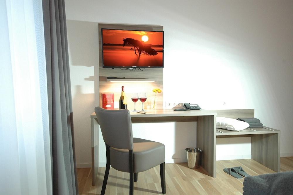 Kempe Komfort Plus Hotel 졸링겐 외부 사진