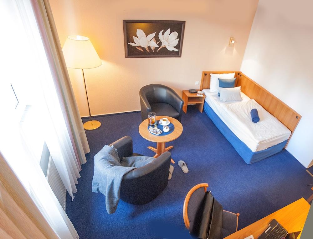 Kempe Komfort Plus Hotel 졸링겐 외부 사진